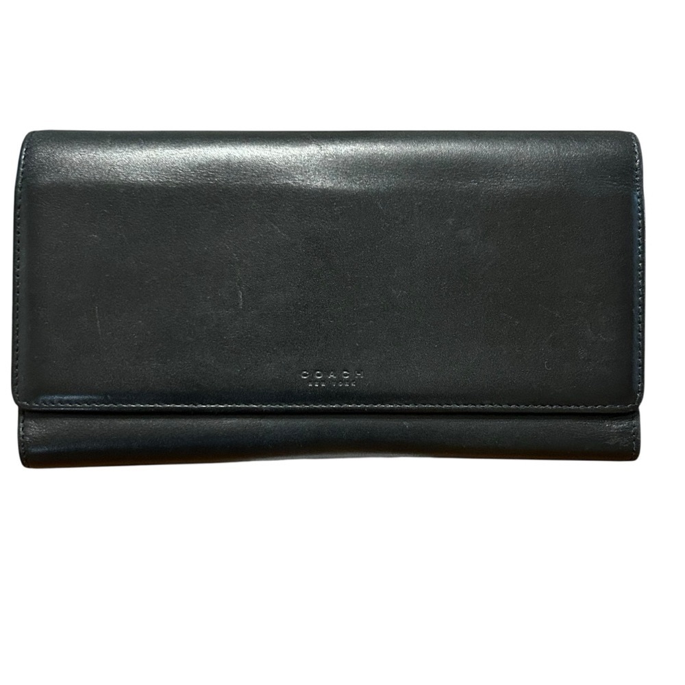 Coach Elegant Black Leather Clutch/Wallet